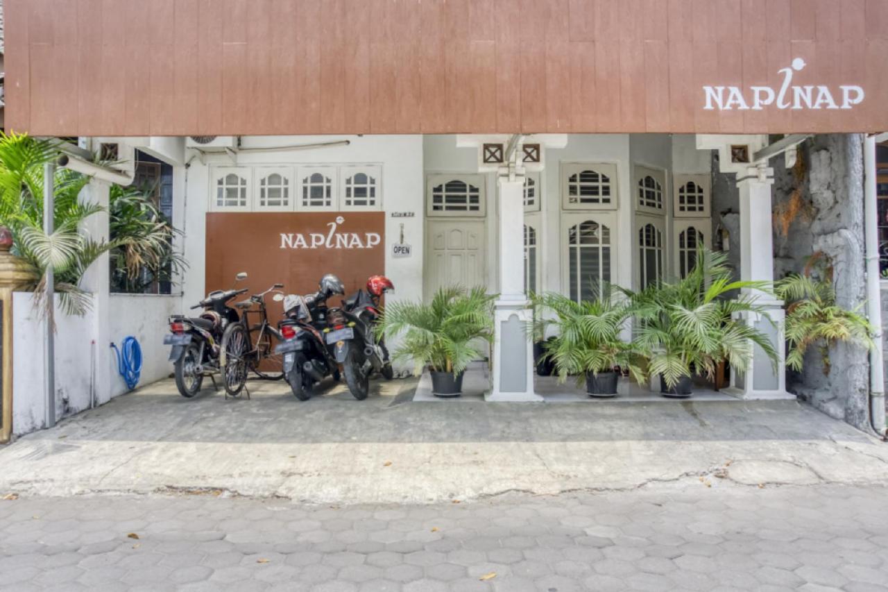 Reddoorz Hostel Near Prawirotaman Jogja 日惹 外观 照片